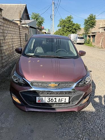 жена: Chevrolet Spark: 2018 г., 1 л, Вариатор, Бензин — 6