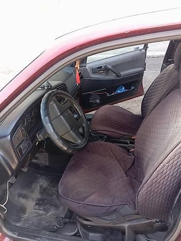 гаражная распродажа: Volkswagen Passat: 1993 г., 2 л, Ручные, Бензин, Седан — 9