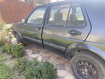 Транспорт: Volkswagen Golf: 1988 г., Механика, Бензин, Хэтчбэк — 2