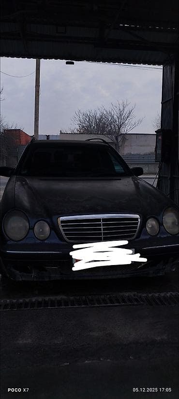 saturn sc: Mercedes-Benz E-Class: 1999 г., Автомат, Универсал — 1