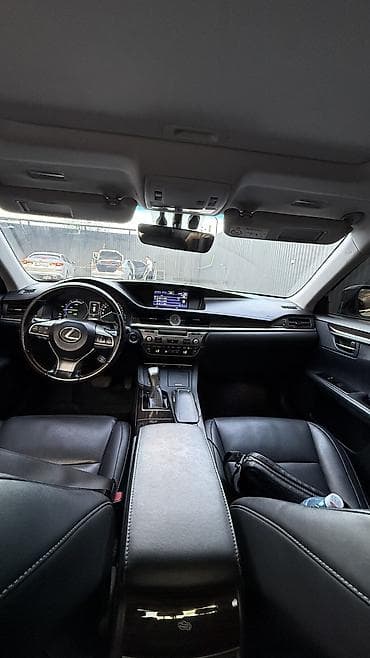 прикурит машина: Lexus ES: 2016 г., 2.5 л, Автомат, Гибрид, Седан — 10