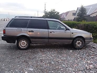 машина вариянт: Volkswagen Passat Variant: 1990 г., 1.8 л, Механика, Универсал — 2