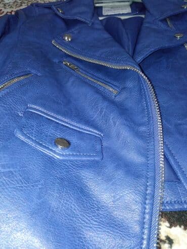 Айымдардын кийими: Кожаный куртка оригинал Bershka 42-44размер Новый Купила за 5500 Отдам — 2