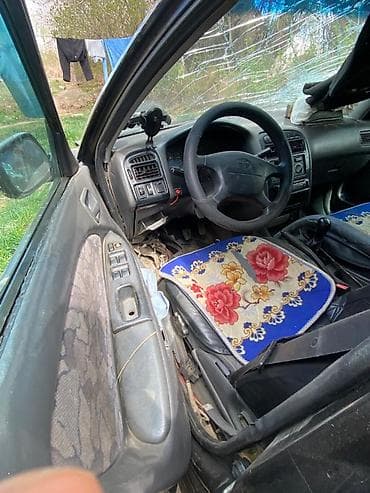 муравей машына: Toyota Avensis: 1999 г., 1.6 л, Ручные, Бензин, Седан — 3