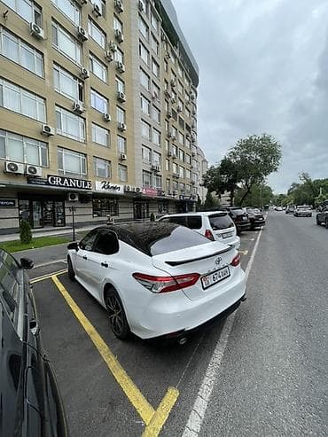 спойлео: Toyota Camry: 2018 г., 2.5 л, Автомат, Бензин, Седан — 3