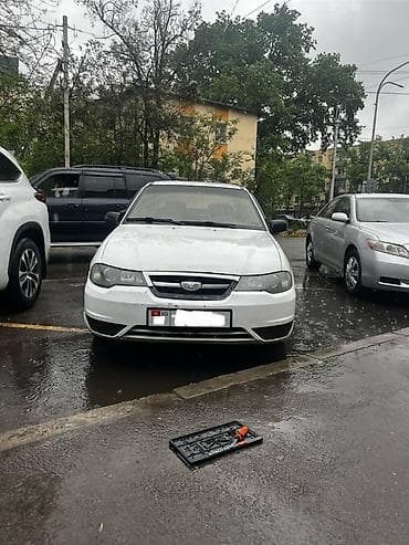 lada samara 2114: Daewoo Nexia: 2010 г., 1.5 л, Ручные, Бензин, Седан — 2