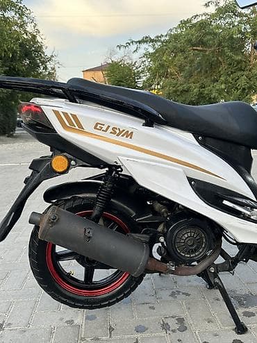 gilera runner: Тип скутера 150 куб. см, Бензин, Б/у — 9