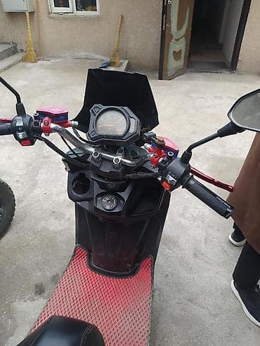 скутер 150 кубов цена: Скутер 150–200 см³ (по габаритам и оснащению), вариатор.на ходу торг — 3