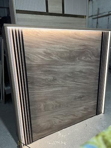 small table: Кассовый стол, 120 см* * 40 см* 115 см, Новый — 1