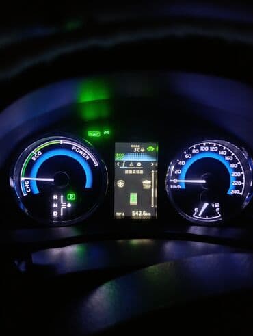 айго aygo: Toyota Corolla: 2018 г., 1.8 л, Вариатор, Гибрид, Хетчбек — 10