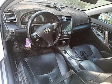 Toyota Camry: 2010 г., Автомат, Бензин, Седан — 6