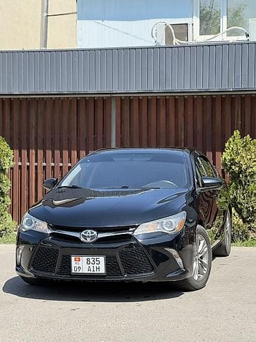 chevrolet comaro: Toyota Camry: 2016 г., 2.5 л, Автомат, Бензин, Седан — 2
