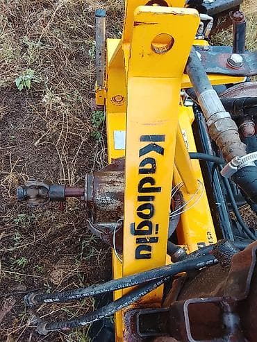 Строительное оборудование: Бурильно-присадочная машина Kadoma KDM110 (табличка: KDM110, 2021, № — 2