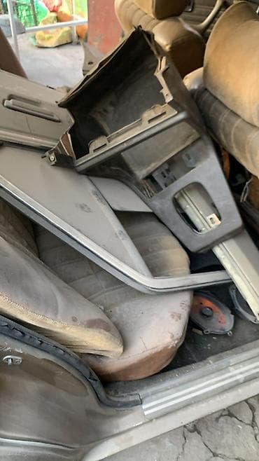 mr 2: BMW 5 series: 1985 г., Механика, Бензин, Седан — 4