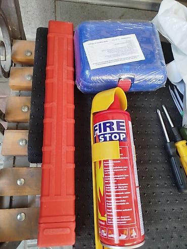 Набор автоаксессуаров и безопасности: 3в 1 за 700 сом at lalafo.kg Набор автоаксессуаров и безопасности: 3в 1 за 700 сом