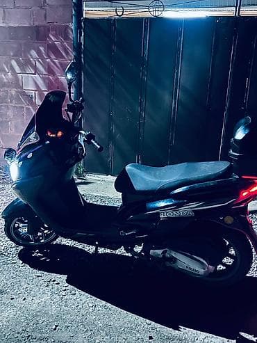 harley devidson: Скутер Honda (черный цвет) - Тип: городской скутер с автоматической — 5