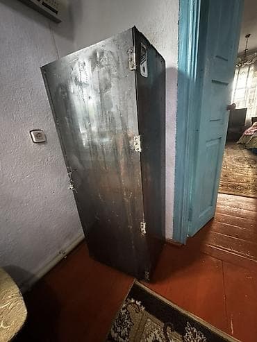 сейфы советские: Офисный шкаф, цвет - Черный, Железо — 2