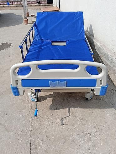 Бахилы: Функциональная медицинская кровать с механическим приводом - — 1