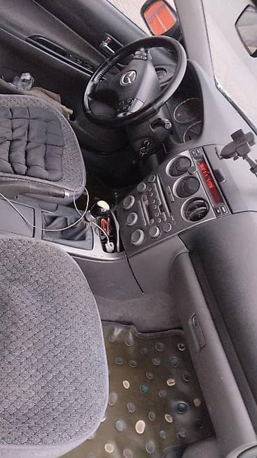 салон е46: Mazda 6: 2003 г., Универсал — 5