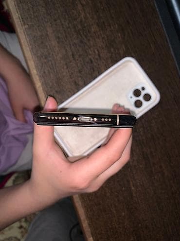 mi not 8: IPhone 11 Pro, Б/у, 256 ГБ, Золотой, Чехол, 72 % — 4