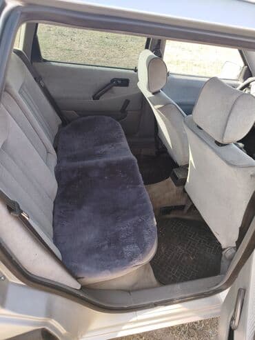 спринтер сапог бортовой: Volkswagen Passat Variant: 1989 г., 1.8 л, Механика, Бензиновая, Универсал — 5