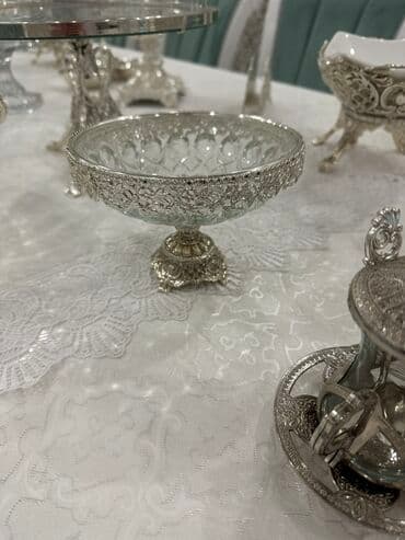 мельхиоровый набор: Распродаю Набор мельхиоровой посуды -дёшево 1.ваза для фруктов -2 шт — 8