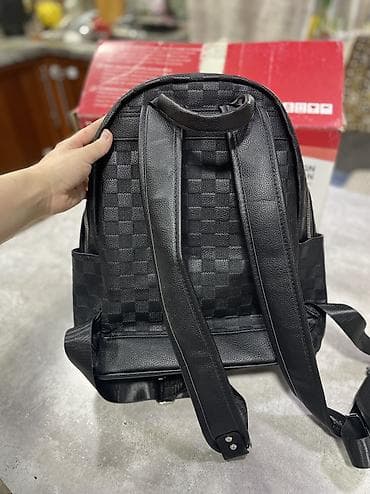 пояса дзюдо: Продаю сумки 2 новые по 700 сом Рюкзак 700 сом, новый 3 сумки за всё — 4