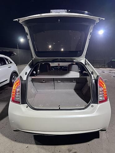 lexus rx 2000: Toyota Prius: 2015 г., 1.8 л, Робот, Гибрид, Хэтчбэк — 7