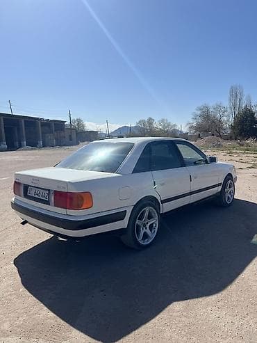 аудио усилитель: Audi 100: 1991 г., 2 л, Седан — 2