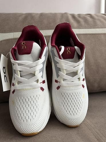 спорт: Кроссовки On Running (женские) - Размер: EU 37 (US W6.5, UK 4.5, JP — 3