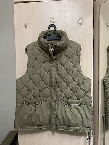 Утепленный, Осень-весна, Полиэстер, Стеганый at lalafo.kg Утепленный, Осень-весна, Полиэстер, Стеганый