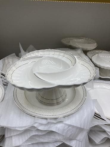 посуды наборы: 12 персон 82 предмет оригинал фарфор, под посудамойку. Столовый сервиз — 8