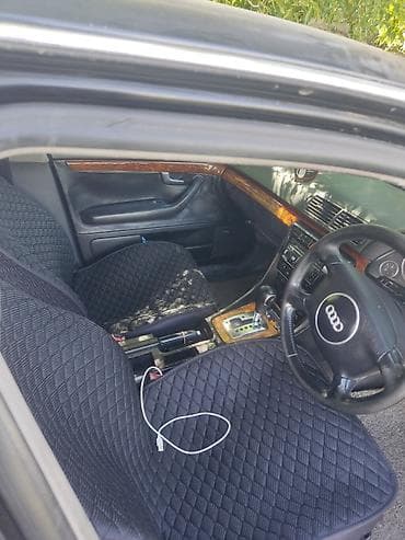 Audi: Audi A4: 2001 г., 2 л, Автомат, Газ, Седан — 6