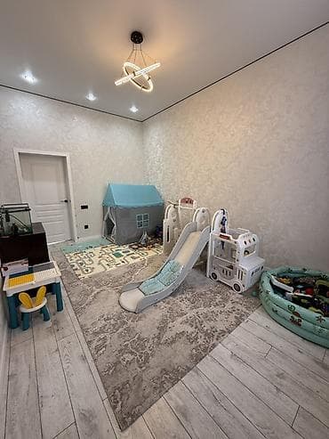 дом у реки: Современный одноэтажный дом с террасой и благоустроенным участком - — 6