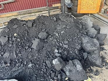 Древесный уголь: Комур сатылат 2 тонна,5000 сомдон тоннасын берем,(а так 2 тонна 300 кг — 1