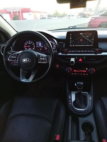 lc 300: Kia K3: 2019 г., Седан — 7