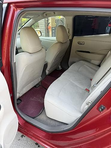bud e9: Nissan Leaf: 2013 г., Автомат, Хэтчбэк — 7
