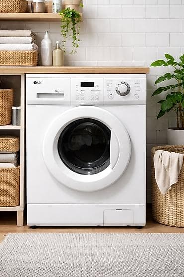 Стиральная машина LG, 5 кг - Загрузка: 5 кг (указано на панели) -