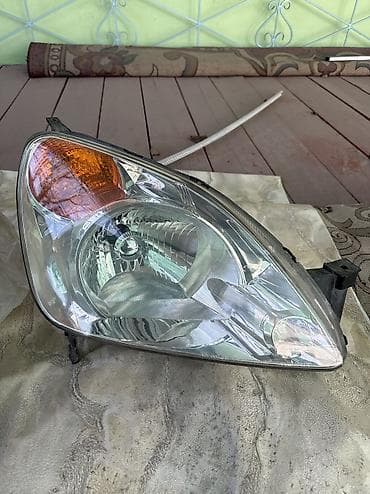 Передняя правая фара Honda 2002 г., Б/у, Оригинал, США