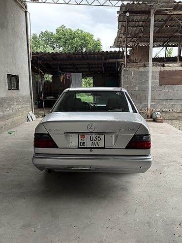 Транспорт: Mercedes-Benz W124: 1994 г., 2.2 л, Механика, Бензин, Седан — 6