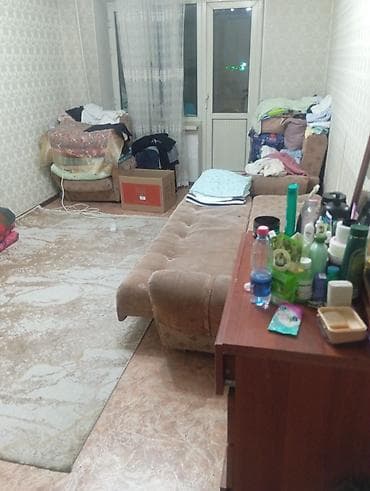 продам срочно квартиру: Сдаётся комната в квартире. Описание: - Просторная комната с выходом — 2
