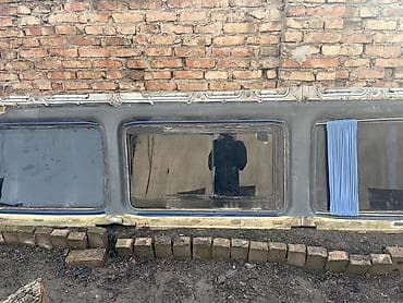 форточка пластиковая: Боковые панели с остеклением для микроавтобуса/кемпера - Комплект — 1