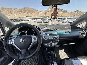 sonata tuning: Honda Jazz: 2006 г., 1.3 л, Вариатор, Бензин, Хэтчбэк — 7