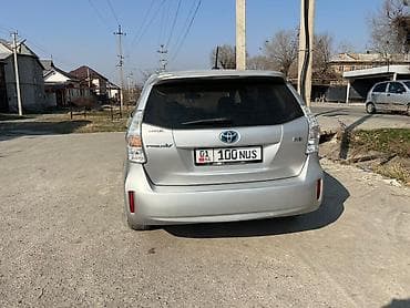 тайота плас: Toyota Prius V: 2013 г., 1.8 л, Автомат, Гибрид, Универсал — 5