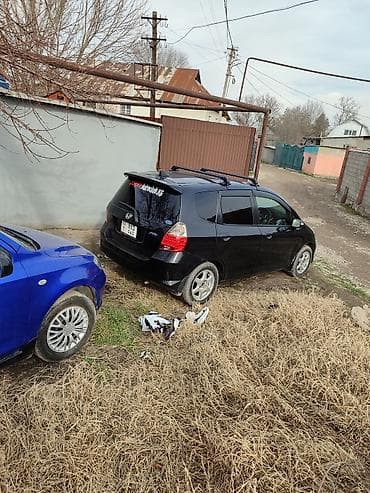 mersedes benz: Honda Fit: 2005 г., 1.3 л, Вариатор, Бензин, Хэтчбэк — 4