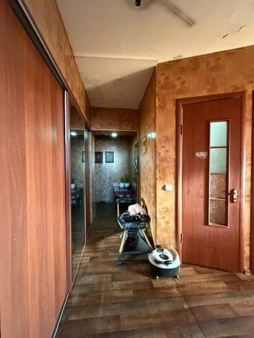 купить квартиру в бишкеке восток 5: 2 комнаты, 45 м², Индивидуалка, 4 этаж, Старый ремонт — 2