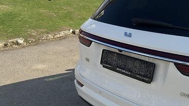 i5 12400f: Lixiang One: 2021 г., Гибрид, Кроссовер — 3