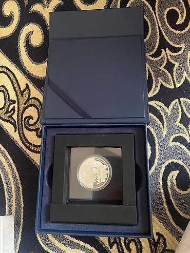 серебро номер: Памятная серебряная монета «Сому 30 жыл / Сому 30 лет» 10 сом, КЫРГЫЗ — 7