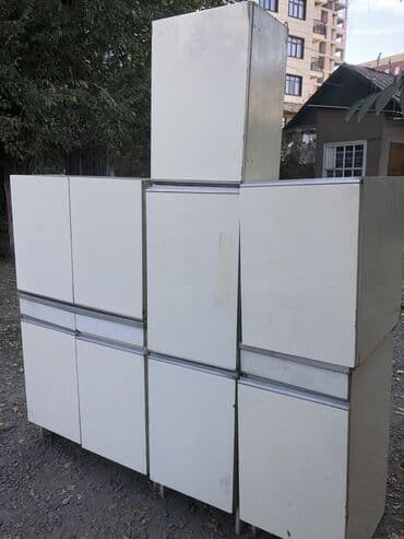 старинная кухонная мебель: Кухонный гарнитур, Б/у, цвет - Белый, Дерево, Самовывоз, Бесплатная доставка, Платная доставка — 2