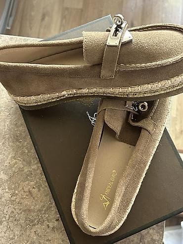 osiris d3: Лоферы, 37, Новый, цвет - Бежевый — 1